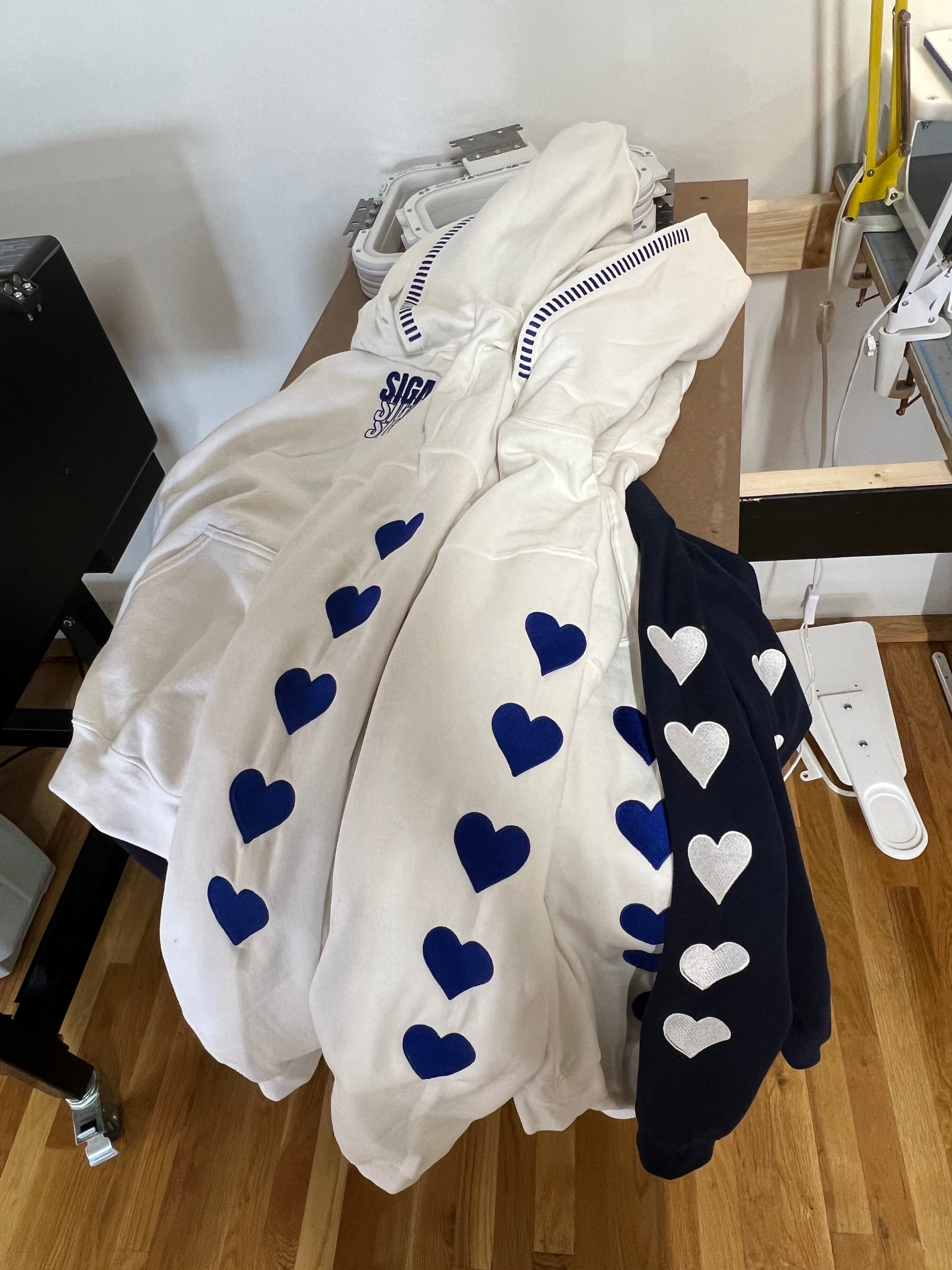 White and blue dress Embriodery